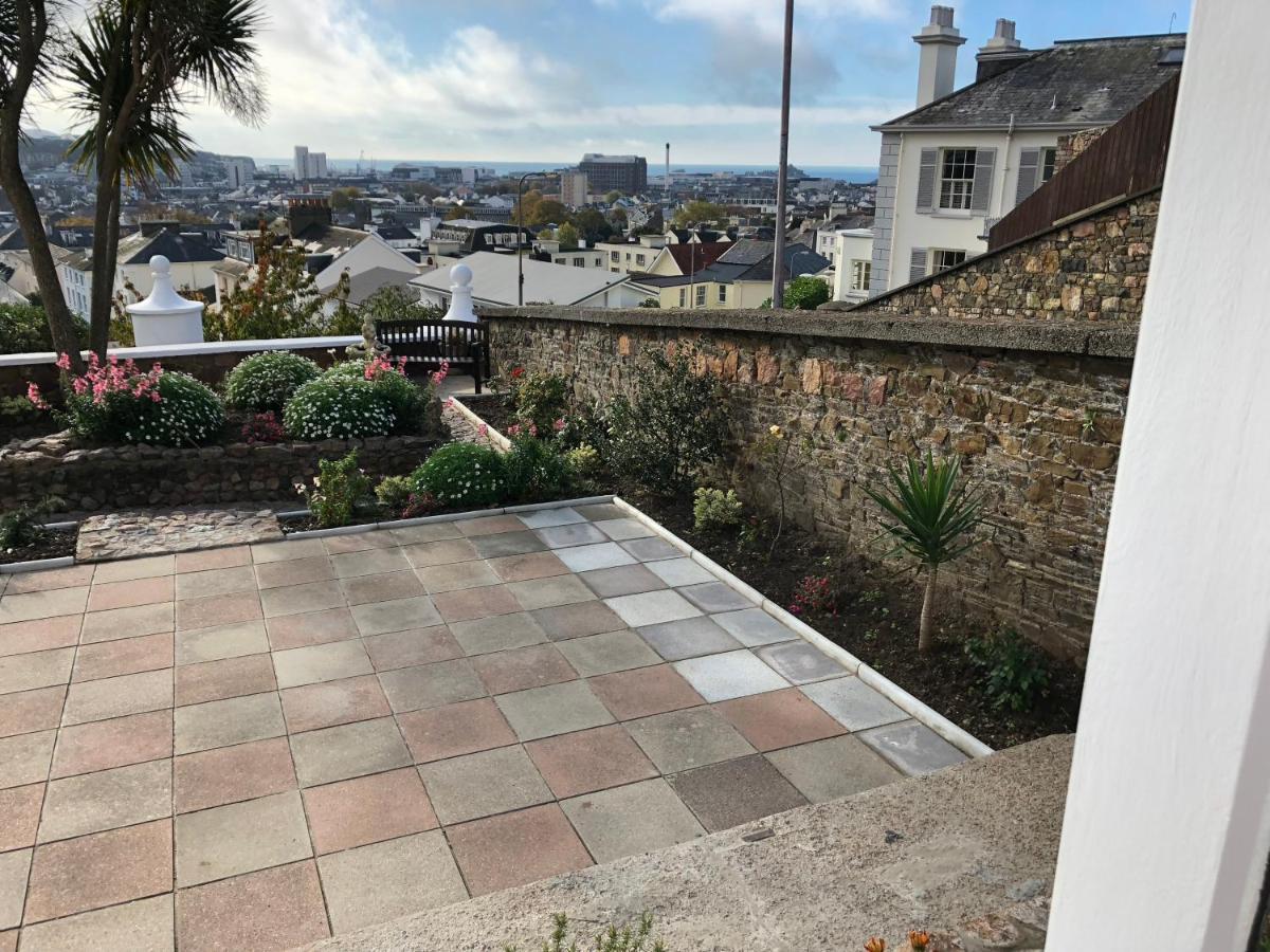 Almorah Hotel Saint Helier Jersey Екстериор снимка