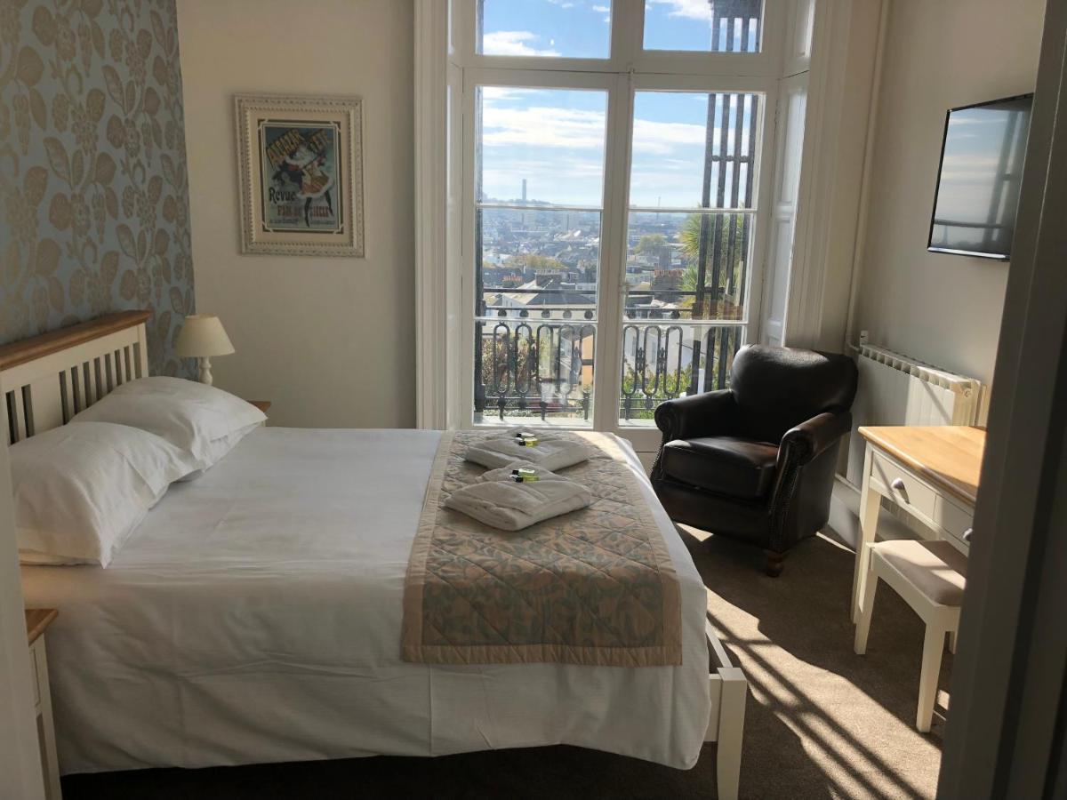 Almorah Hotel Saint Helier Jersey Екстериор снимка