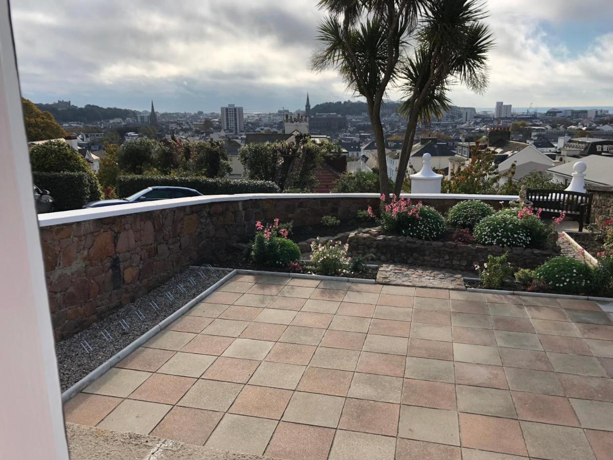 Almorah Hotel Saint Helier Jersey Екстериор снимка