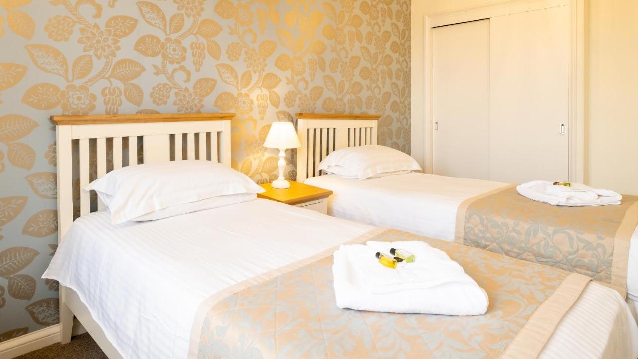 Almorah Hotel Saint Helier Jersey Екстериор снимка
